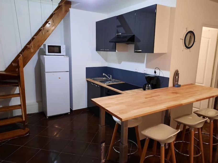 Agreable Maison De Pecheurs Avec Parking Gratuit. Grand-Fort-Philippe Exterior photo